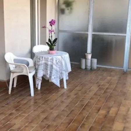 Comode Al Bell Mig De Апартаменты *