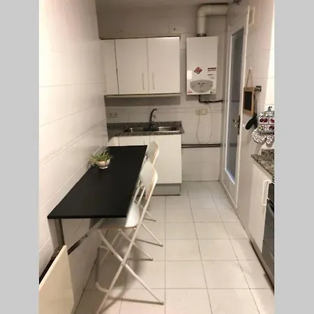 Comode Al Bell Mig De Apartment Girona