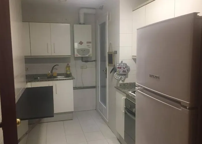 Comode Al Bell Mig De * Girona