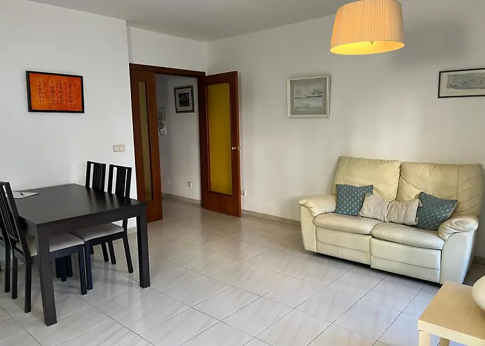 Comode Al Bell Mig De Lejlighed Girona